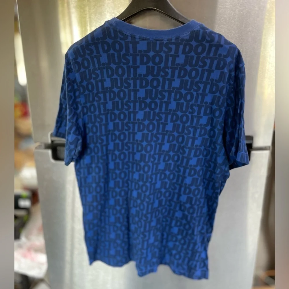 Nike Made in Egypt HBR 2 Graphic allover print short sleeve Tee shirt size men L